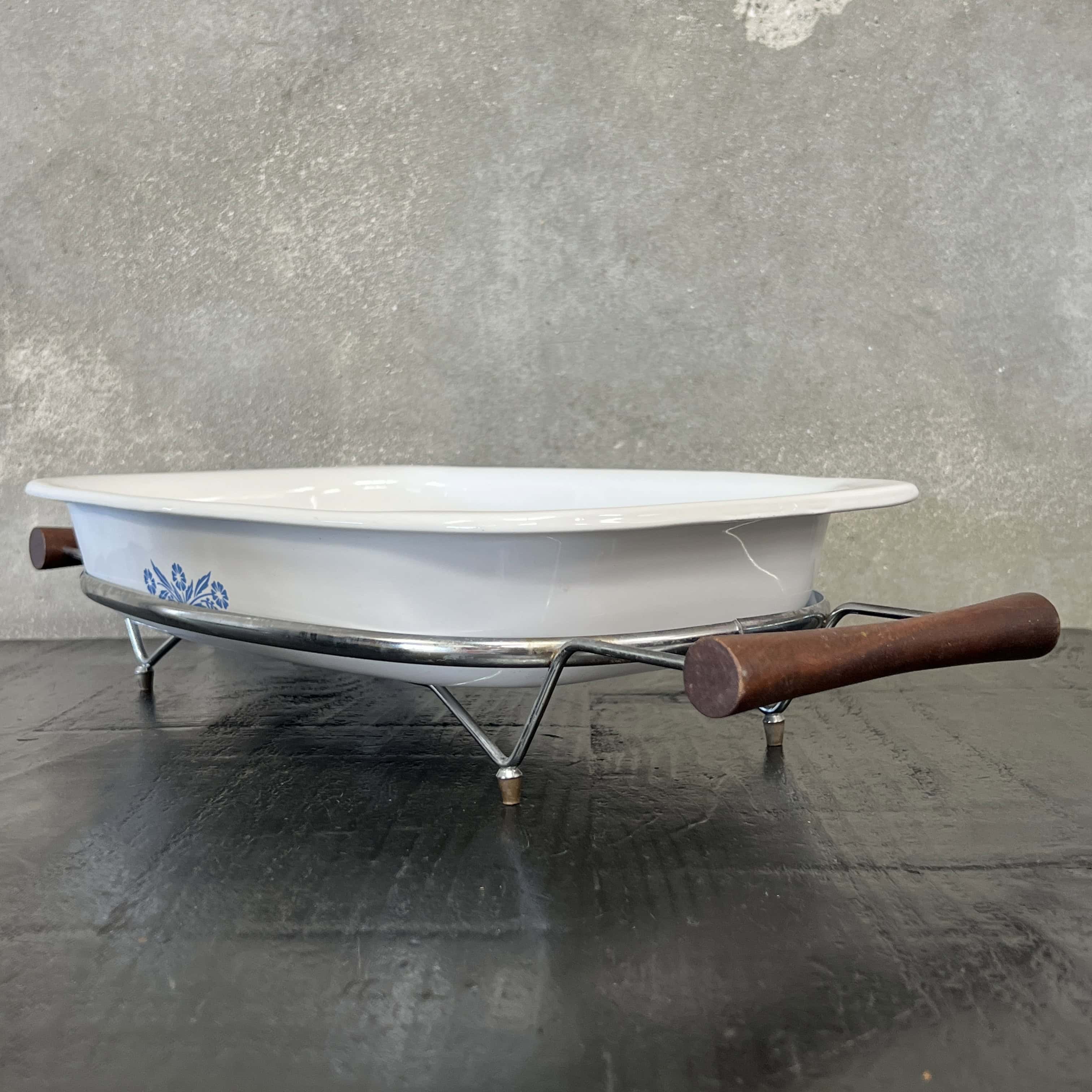 Corning Ware P-21 Blue Corn Flower Pan w/Stand