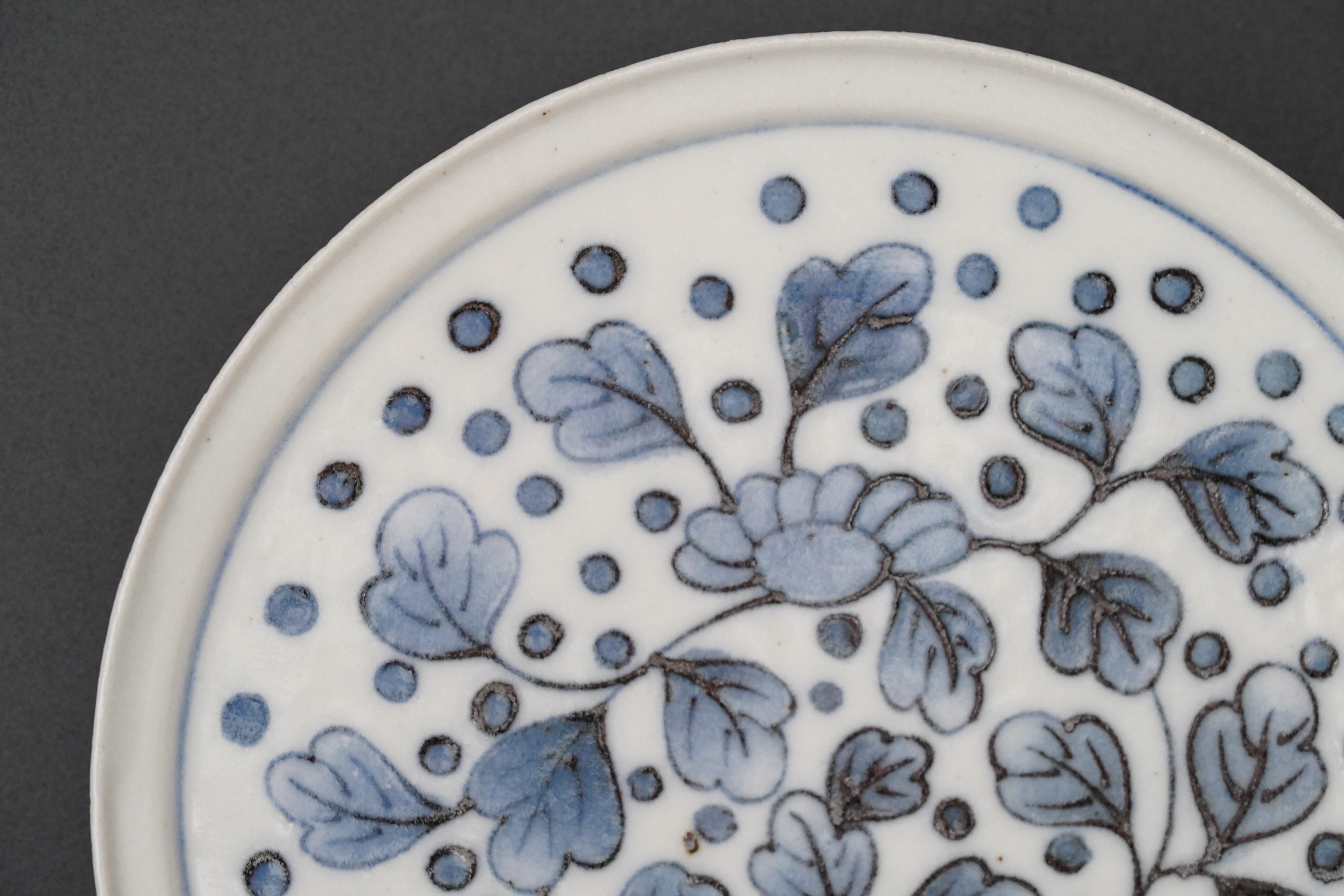 文祥窯】染付型打唐草4寸リム皿 – うつわ御結