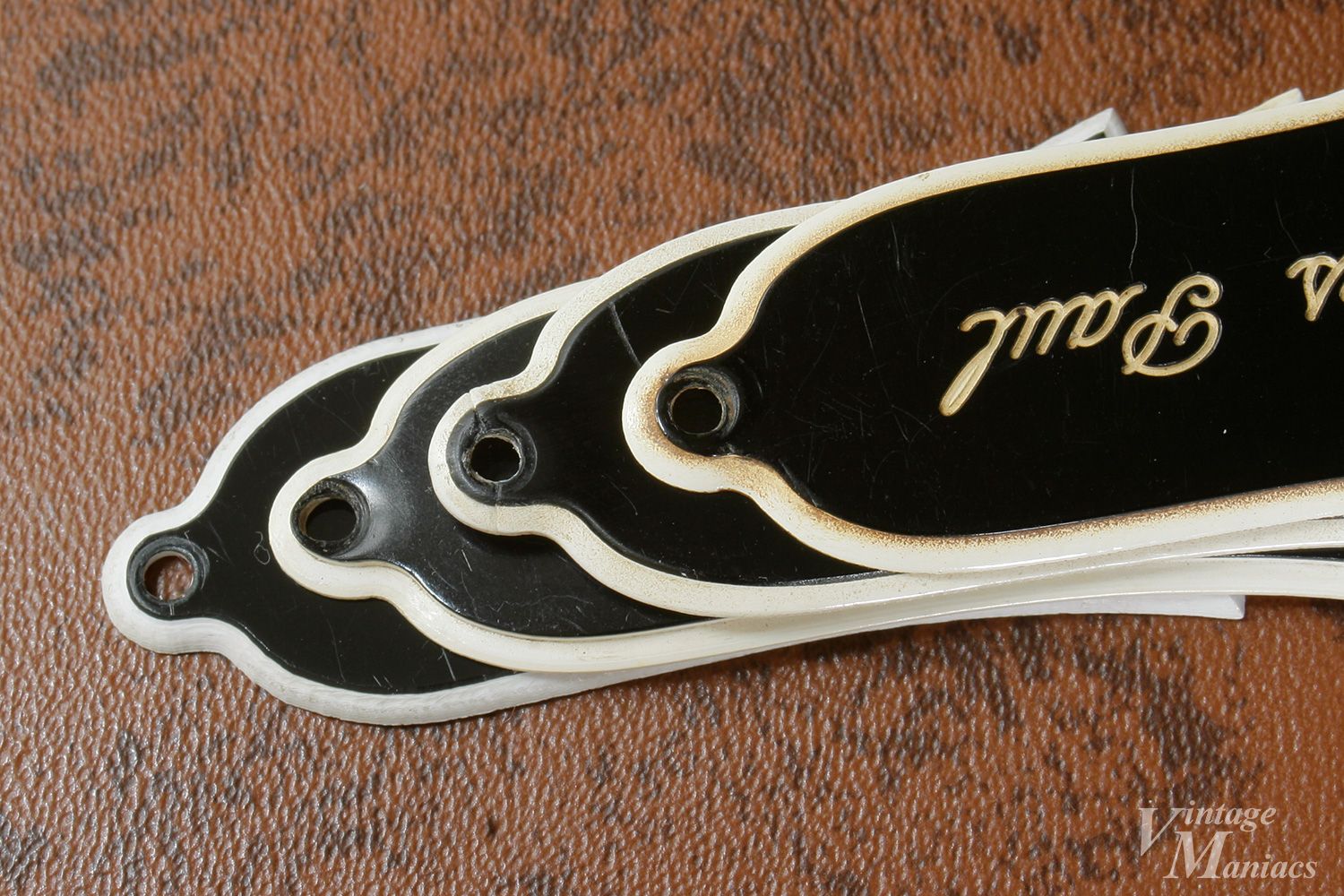 トラスロッドカバーで比較するヴィンテージとヒスコレの違い | Vintage