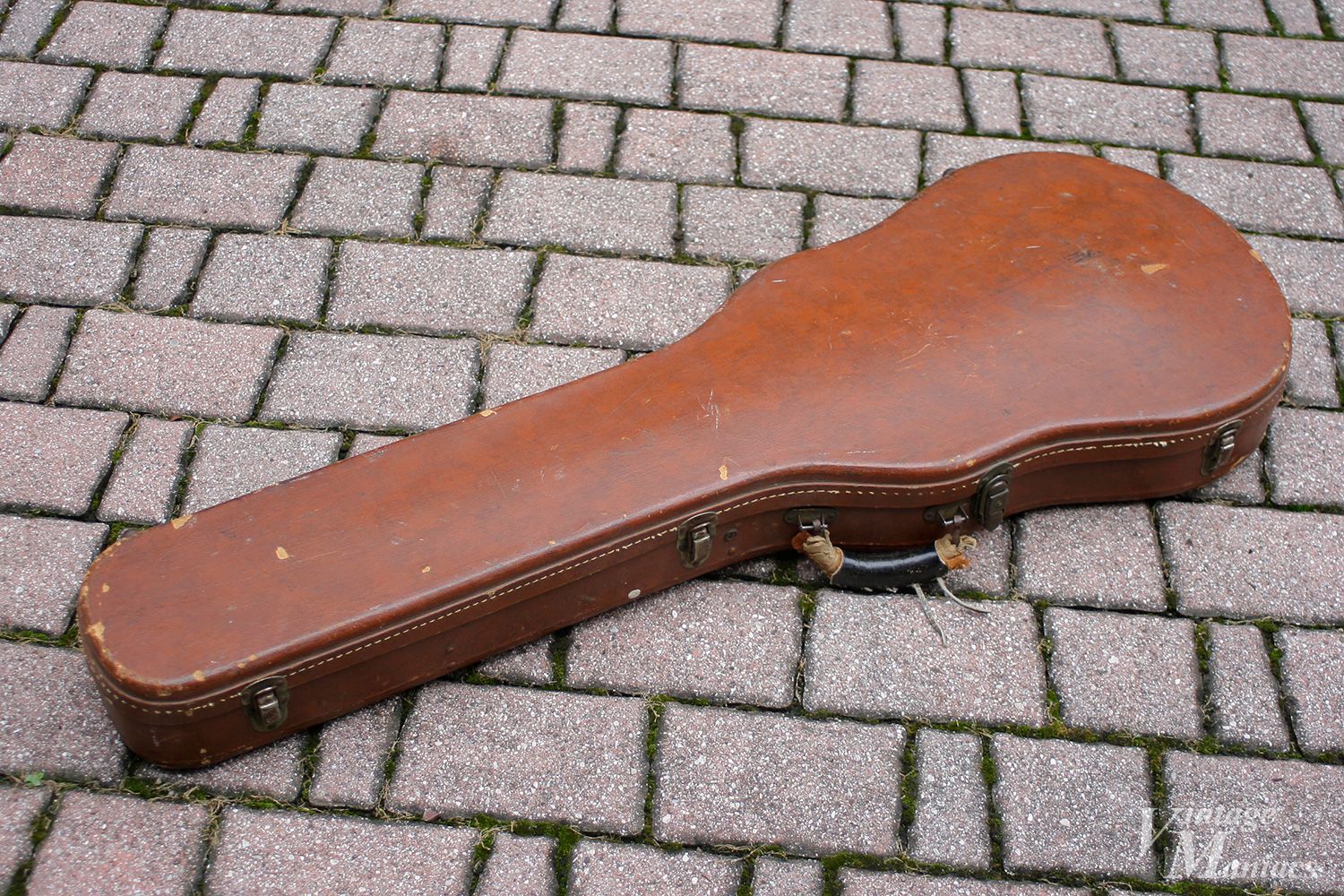 ギブソン純正ハードケースの種類を比較 | Vintage Maniacs