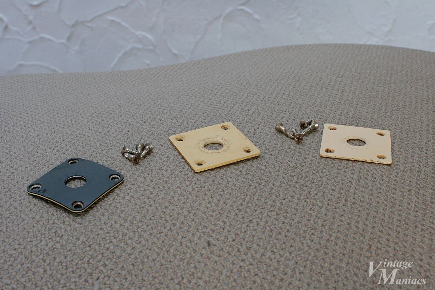 ギブソンのジャックプレート - 割れやすく交換頻度が高いパーツ