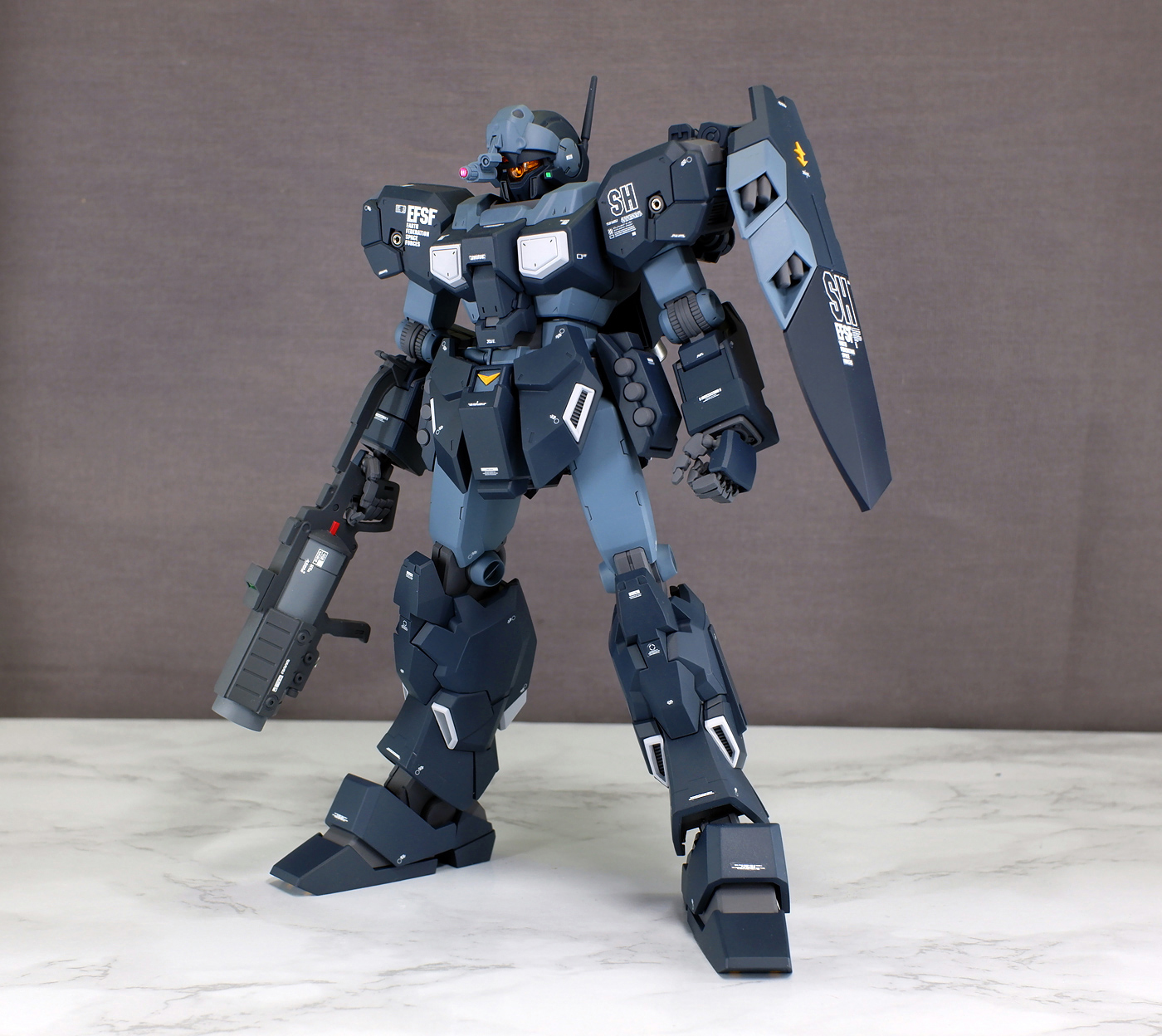 MG ジェスタ（シェザール隊仕様 B&C班装備） 完成品