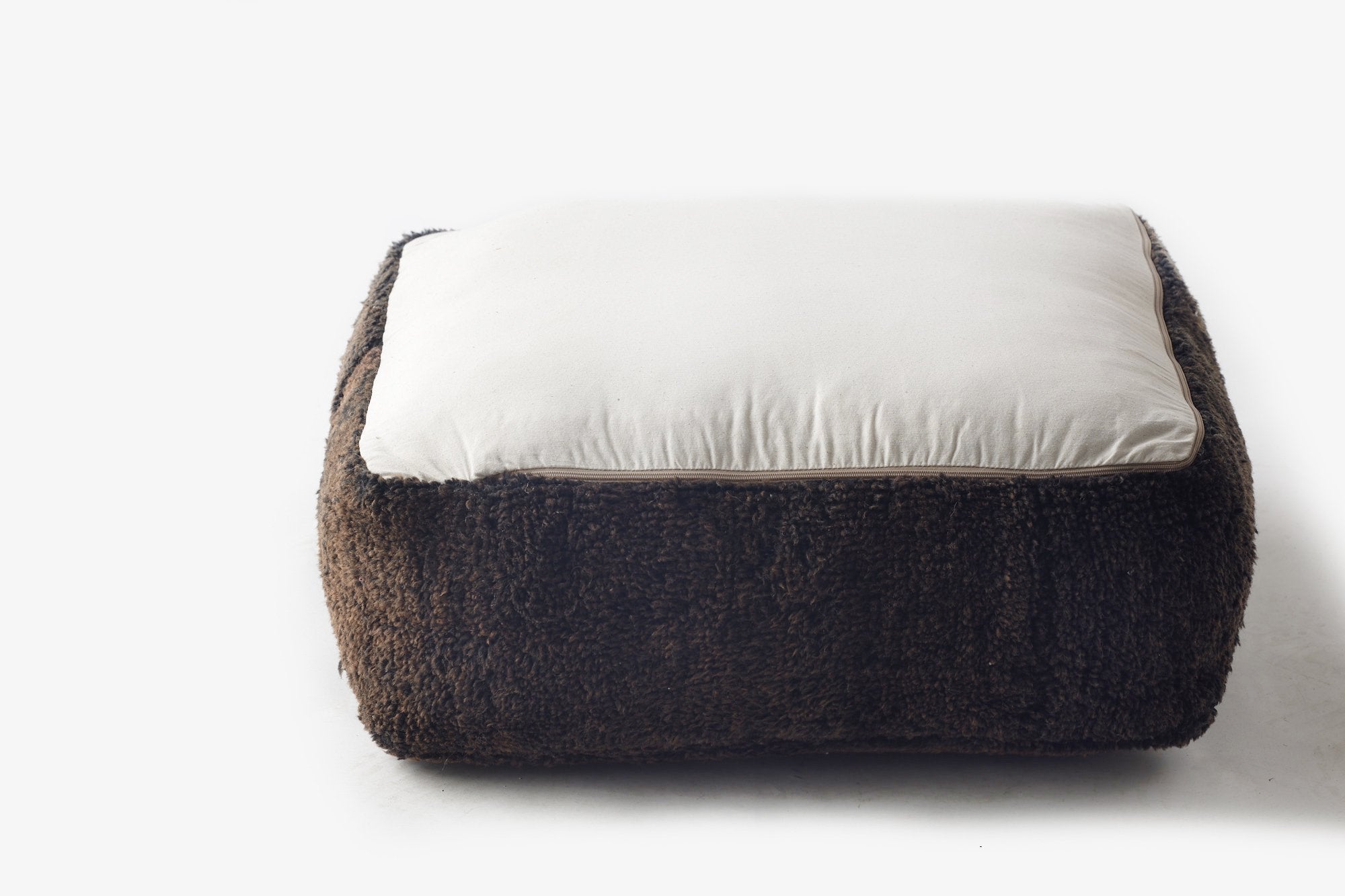 POUF プフ｜LIGHT YEARS ライトイヤーズ