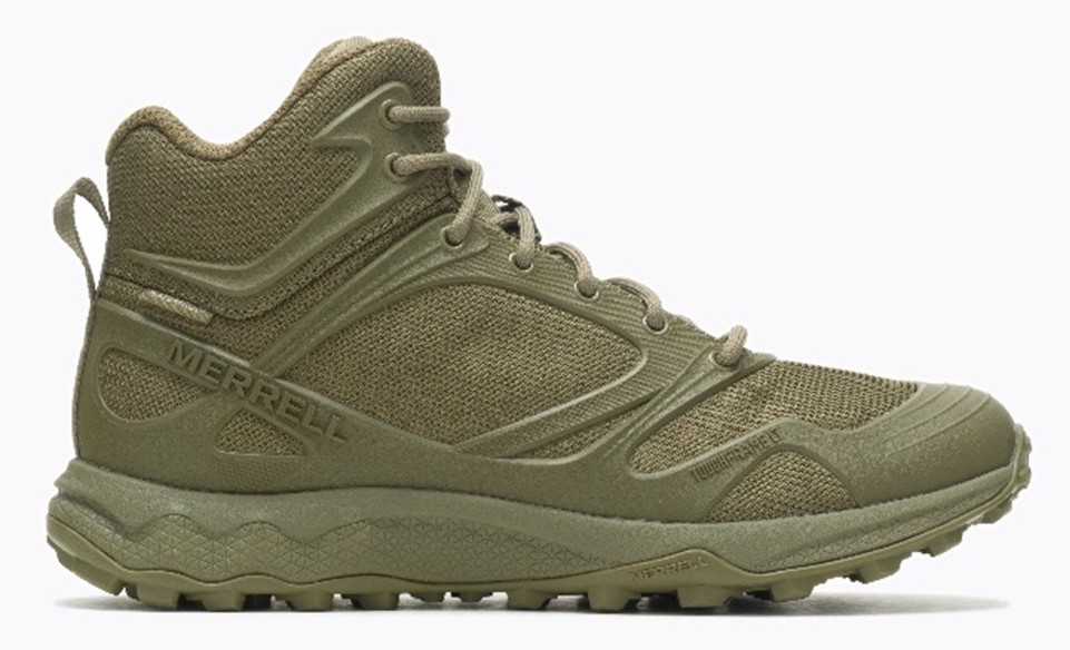 メレルが放つ全天候型のタクティカルブーツに、新色が仲間入り