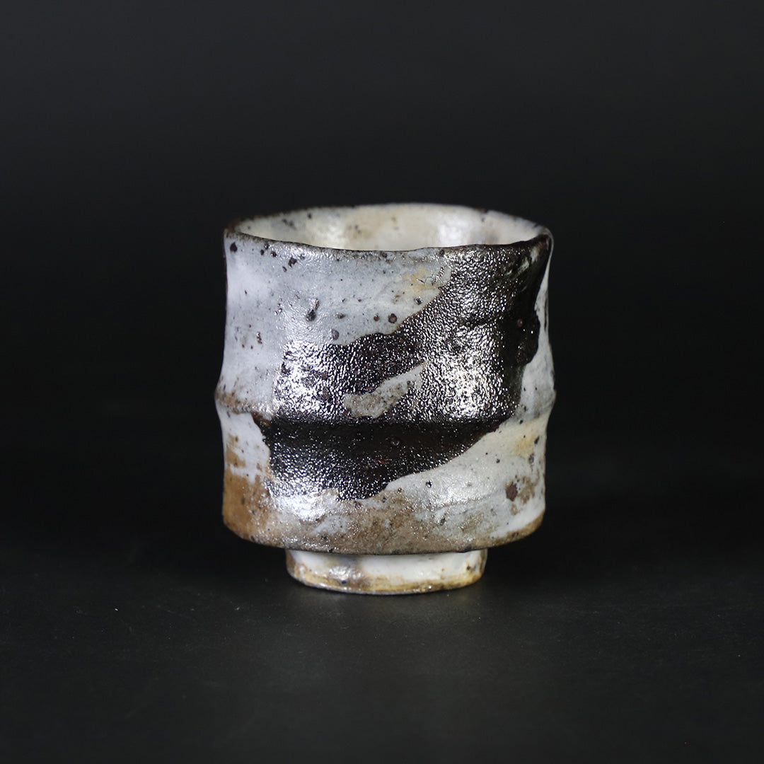 丸田宗彦 作 粉引唐津ぐい呑 – ギャラリー一番館オンラインショップ