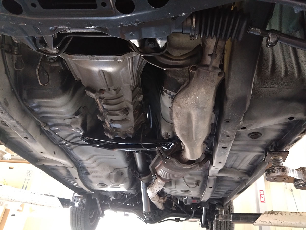 エンジンルームからエンジンを降ろす｜AE86 1984 再生プロジェクト