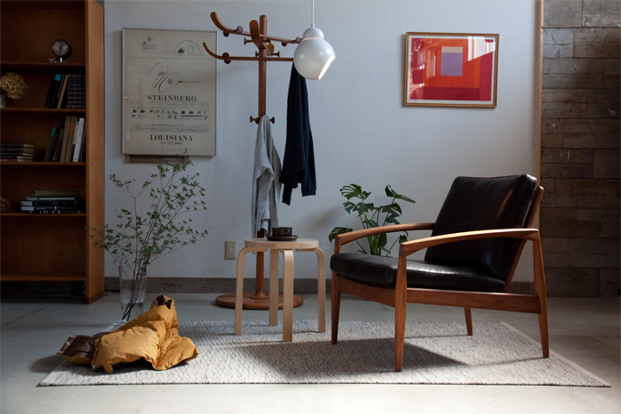 宮崎椅子製作所】ペーパーナイフソファ 2人掛 - ー北欧家具・北欧照明