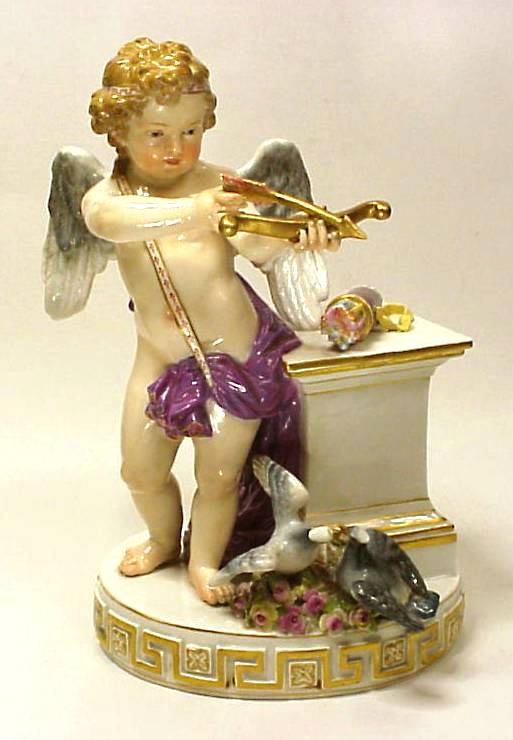 オークション ”ザ・コノサーズ”／ Lot2426 マイセン フィギュア（人形