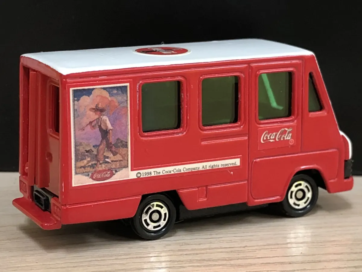 宅配】神奈川県横須賀市のミニカー買取実績｜トミカギフトセット「コカ