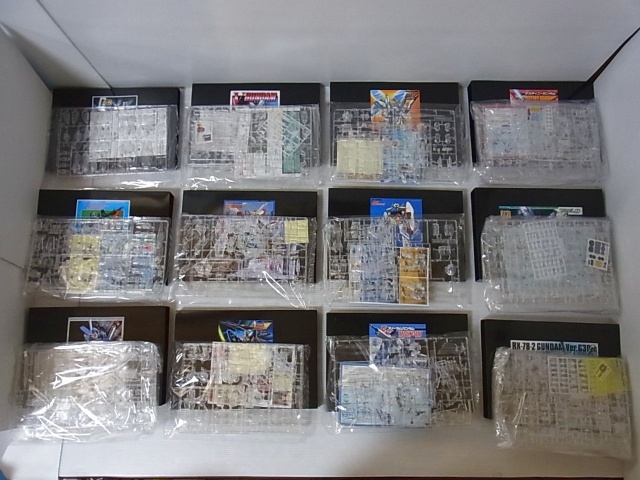 バンダイ 1/144 機動戦士ガンダム 30th ガンプラプレミアムBOXを千葉県