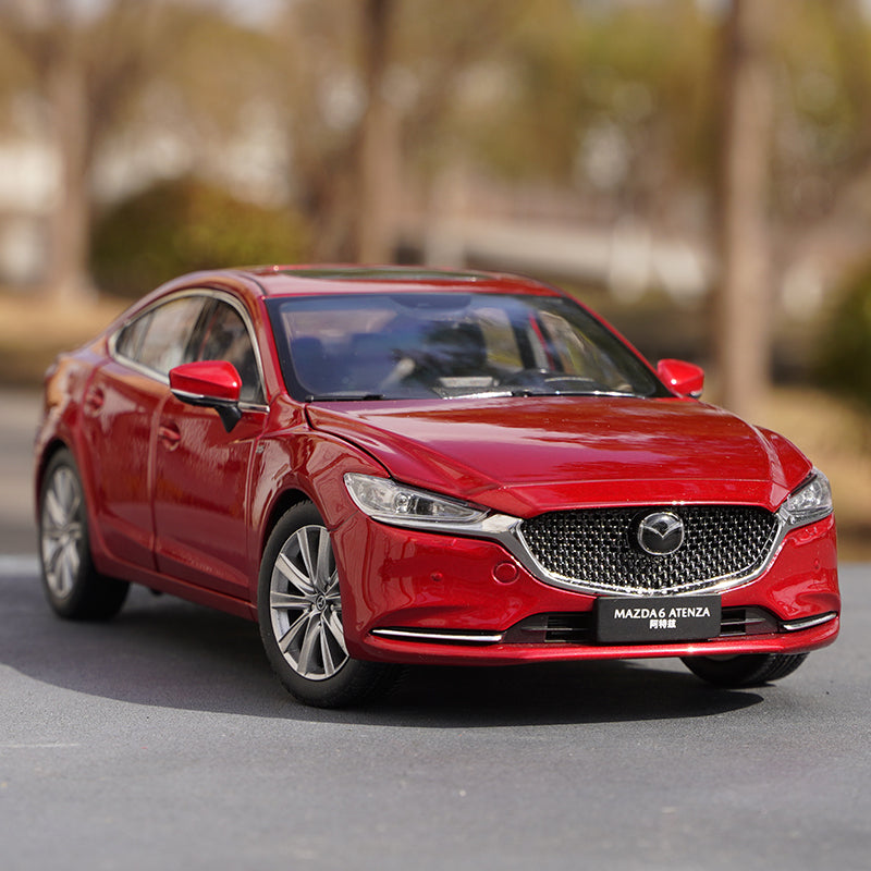 Original factory 1:18 Mazda Atenza 2019 red/white diecast toy car