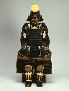 紺糸威胴丸具足 | 近世 | 一関のあゆみ | 館蔵品 | 一関市博物館