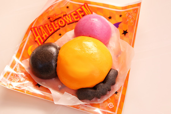 ディズニー】肌寒い季節にピッタリ！期間限定3色肉まんでハロウィン