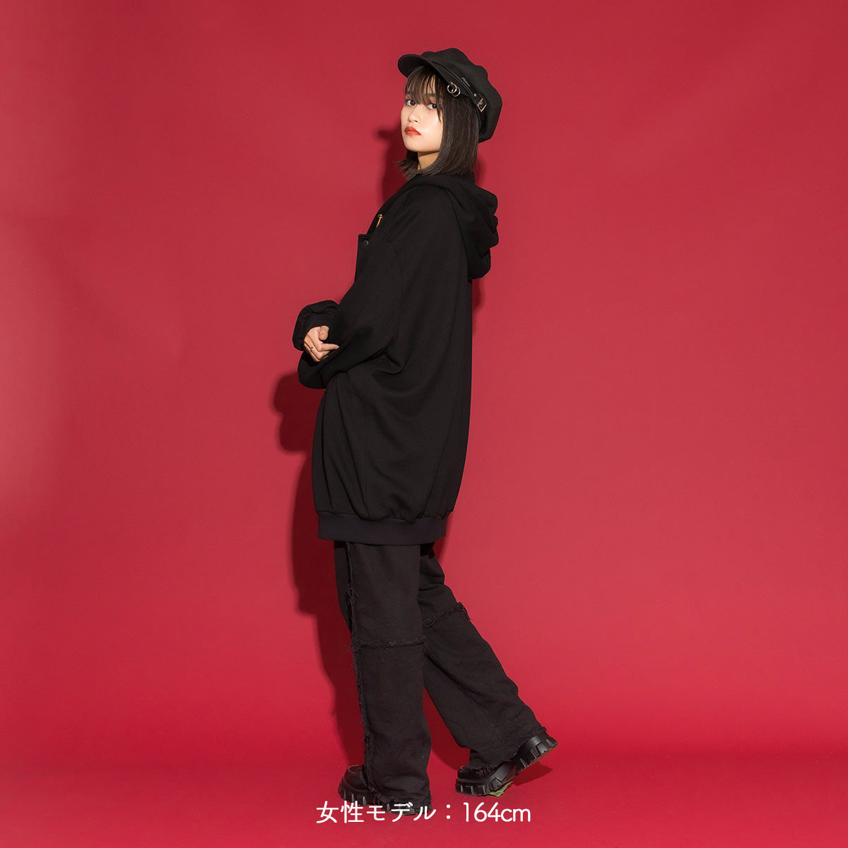 mew】チェーンフードブルゾン(BLK)