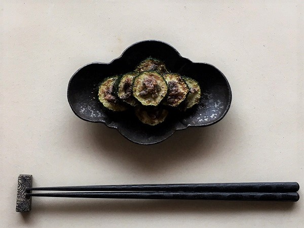 コラム】安福由美子さん（陶芸家）のお気に入り豆皿