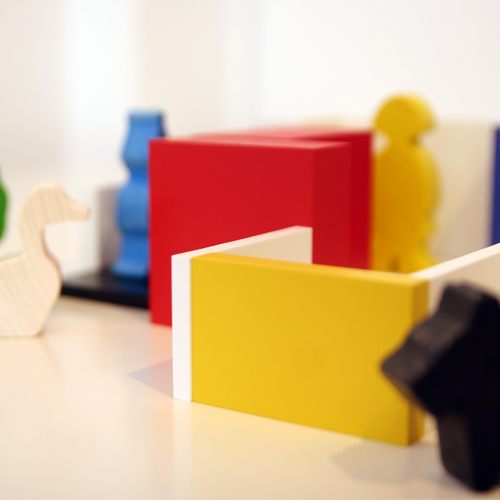 モデュロン Naef/ネフ社 | ANDCHILD