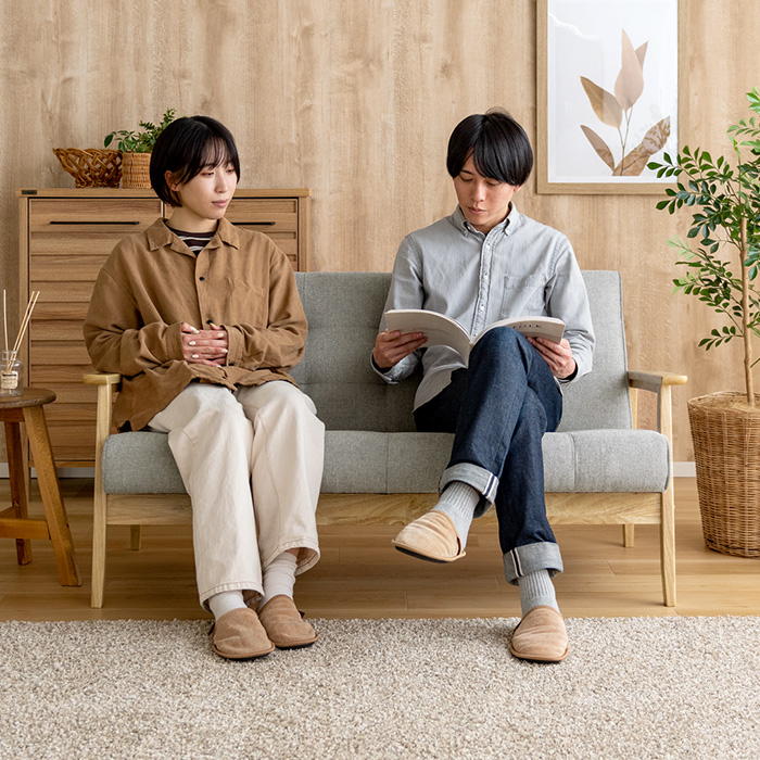 2人掛けレザーソファ ヴィンテージデザイン カフェ風 天然木脚 WEIMAR