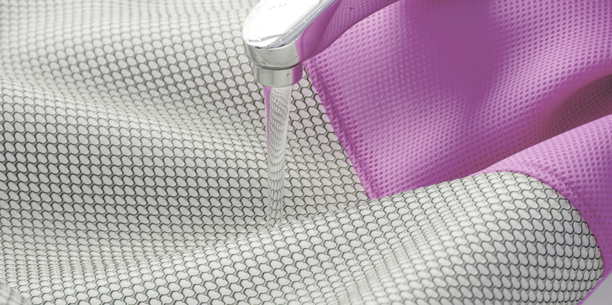 いつものマットレスを、爽やかな寝心地へ。［エアレイヤー98