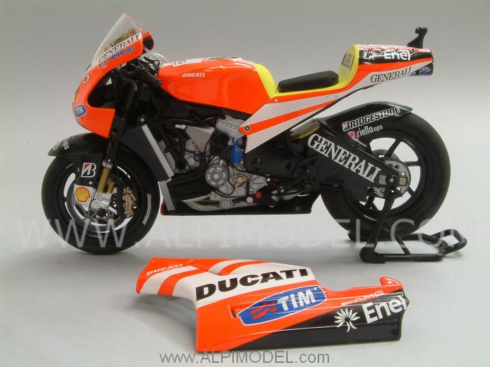 MINICHAMPS 122110046 Ducati Desmosedici GP11 MotoGP 2011 Valentino