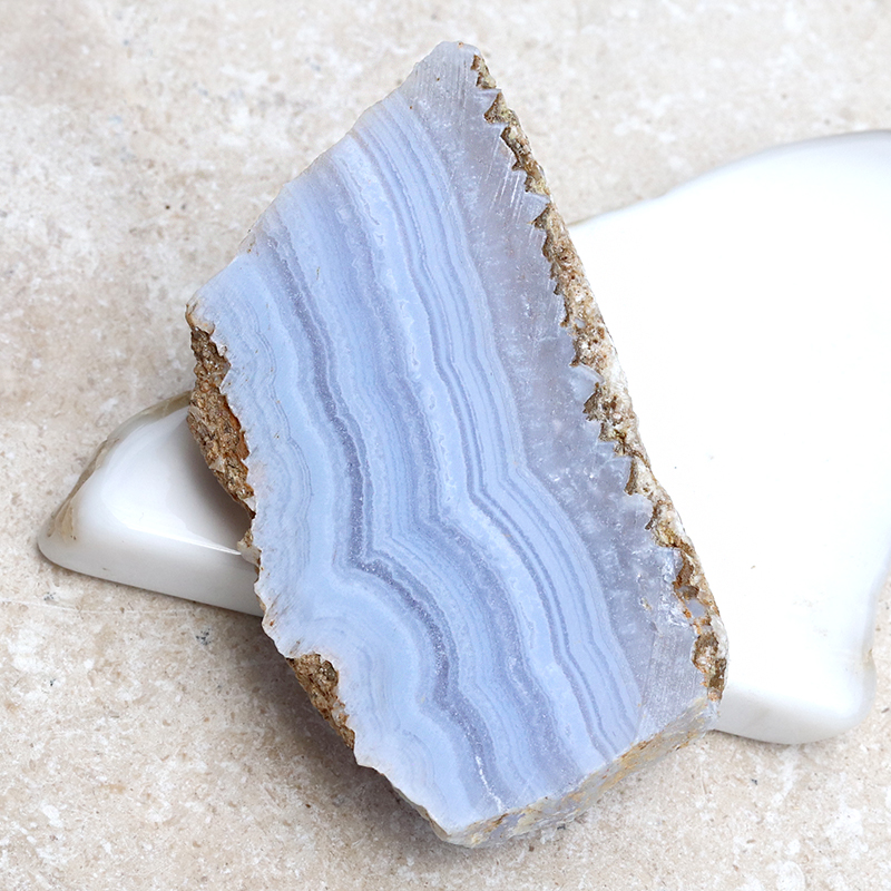 ナミビア産ブルーレースアゲート原石スライス-009水晶クラスター