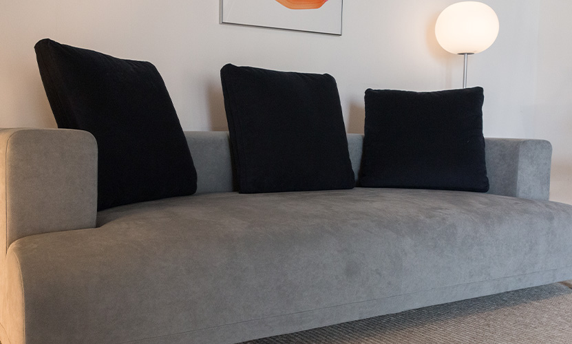 圧倒的な座り心地と洗練されたデザイン性、リーン・ロゼ オピューム