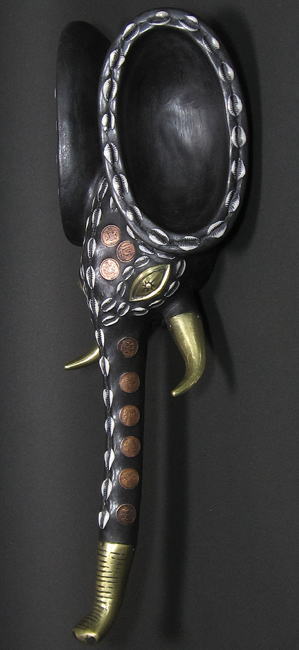 ゾウのマスク<アフリカの仮面(木彫り)：アフリカ雑貨アザライ