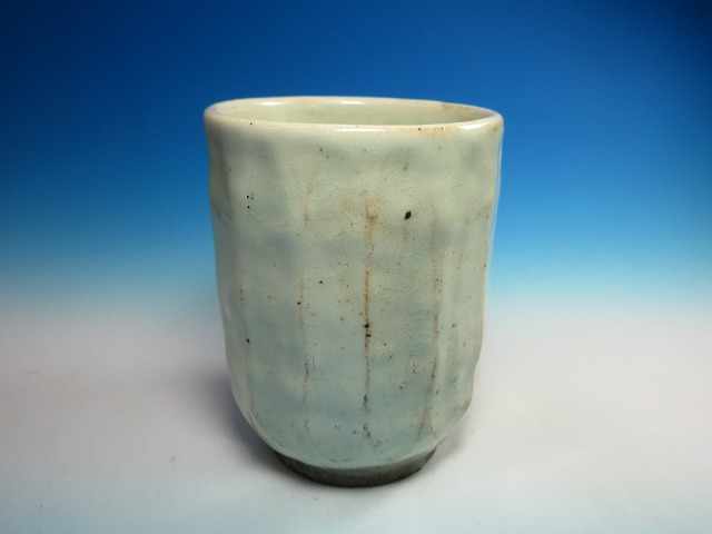 粉引湯呑｜作家名：武末 日臣｜文錦堂 | 文錦堂