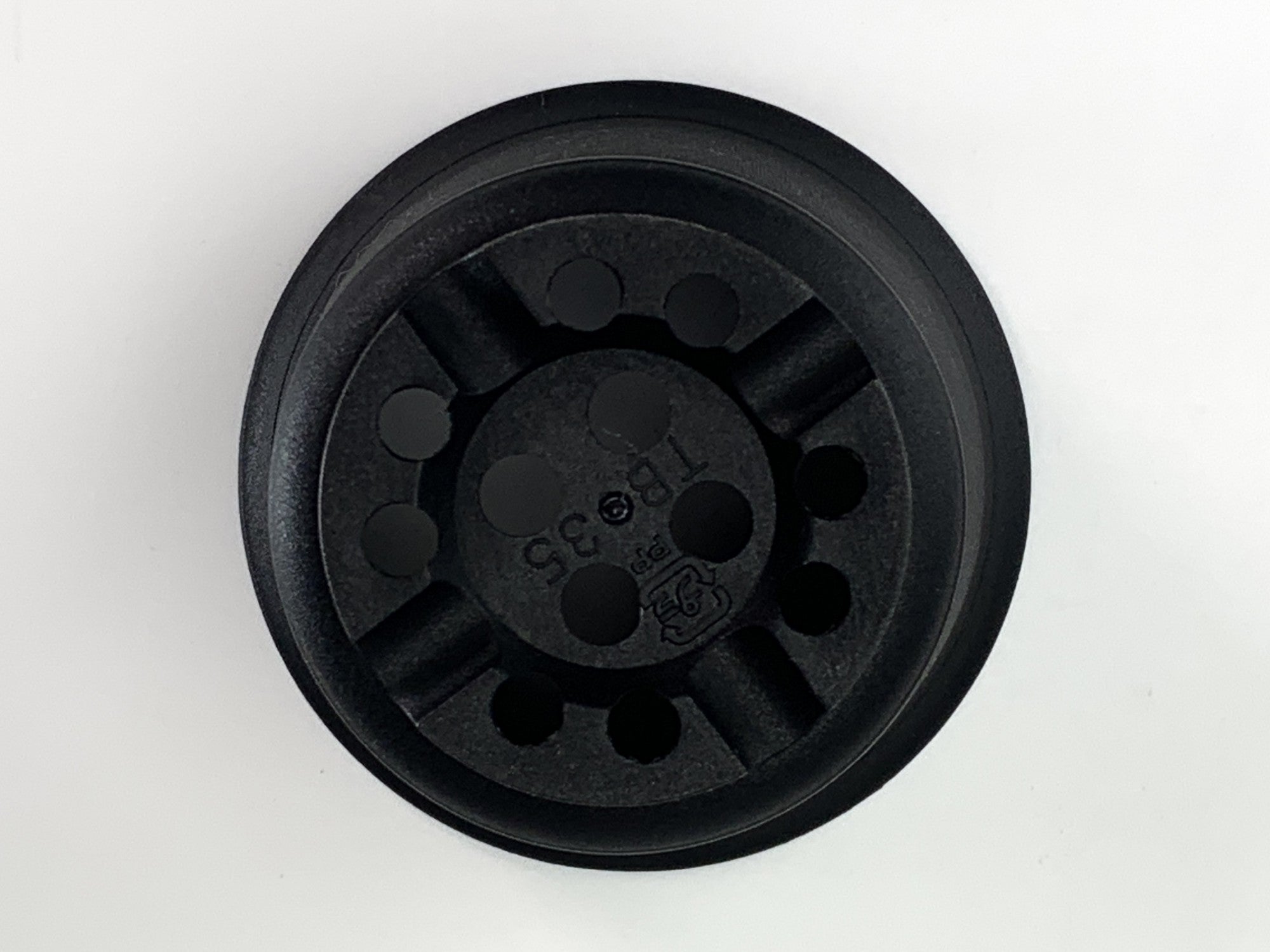 プラ鉢 3.5号 スタンダード丸鉢 ブラック TB35穴有 幅10.4cm×高さ9.6cm