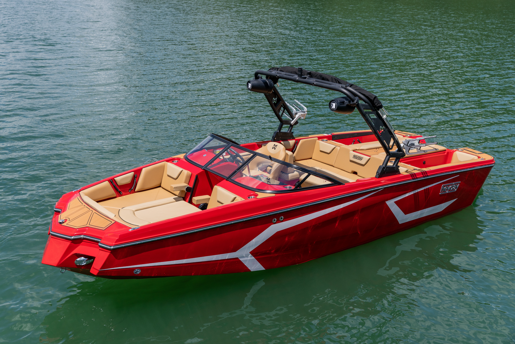 HEYDAY WT-SURF | 米国ベイライナーとトロフィーの日本総輸入元。中古