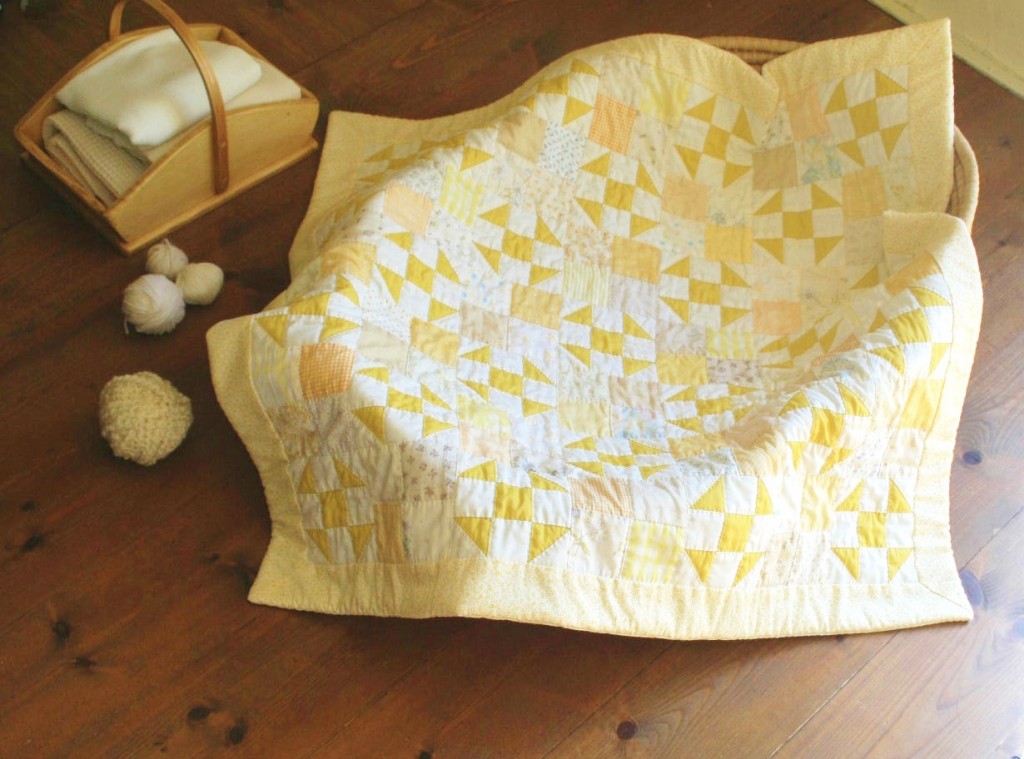 たまごちゃんのベビーキルト／男の子女の子どちらが生まれても大丈夫