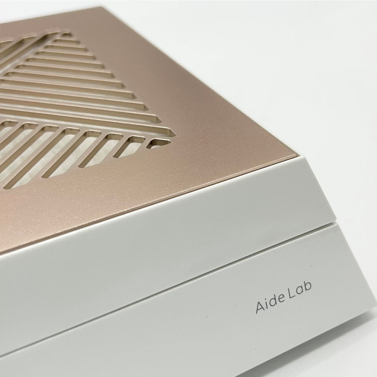 ネイル集塵機 kasane ピンクゴールドの卸・通販 | ビューティガレージ