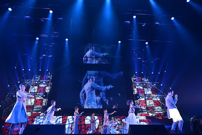 AAA 2015年初ライブで1月から7か月連続シングルリリースを発表 | Daily