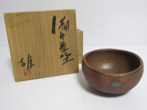 十三代 酒井田柿右衛門 錦菊文 陶額 | 骨董品買取・和楽器買取 五宝堂