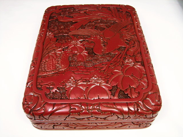 伝統的な金属製置物 木箱入り ※本物か不明 伝統的な金属製置物 木