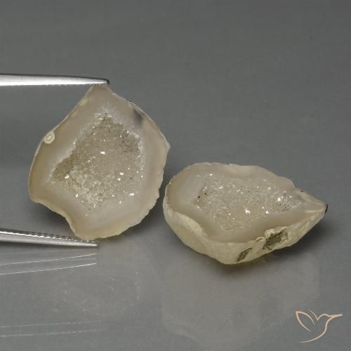 多くの色の瑪瑙ジオードの素晴らしい選択-今すぐ購入