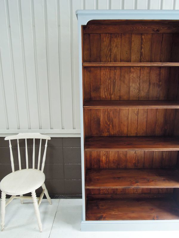 雑貨屋さんの陳列棚としてオーダーメイドブックシェルフ1800