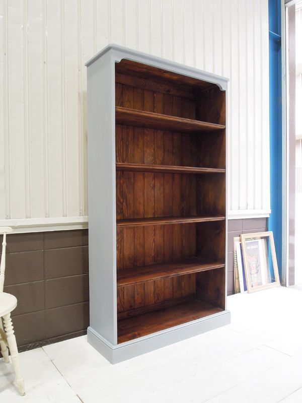 雑貨屋さんの陳列棚としてオーダーメイドブックシェルフ1800