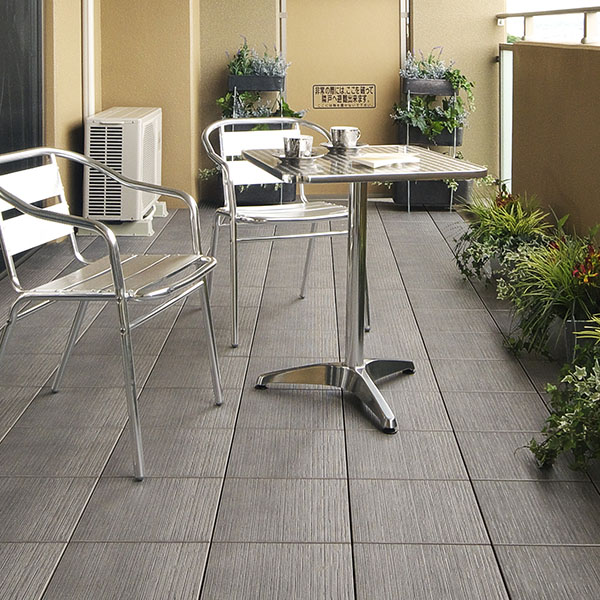 リンクトーン | 事例写真 | 【クレガーレ】積水化学のバルコニータイル