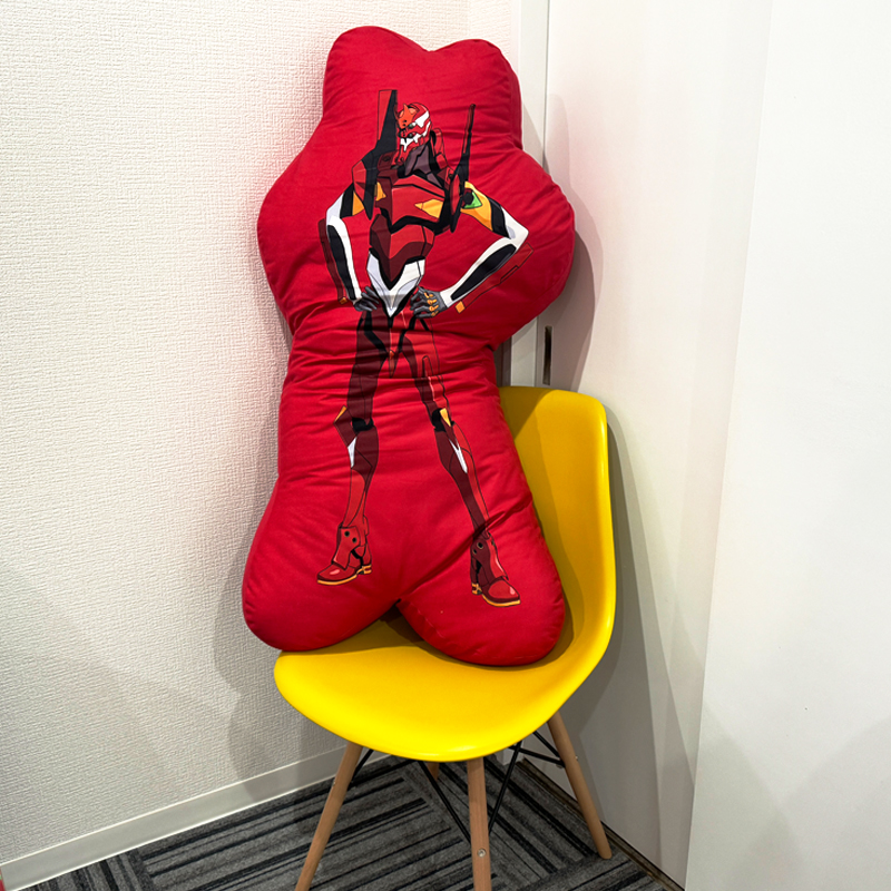 エヴァンゲリオン ダイカットクッション/2号機（丸眞）: グッズ・雑貨