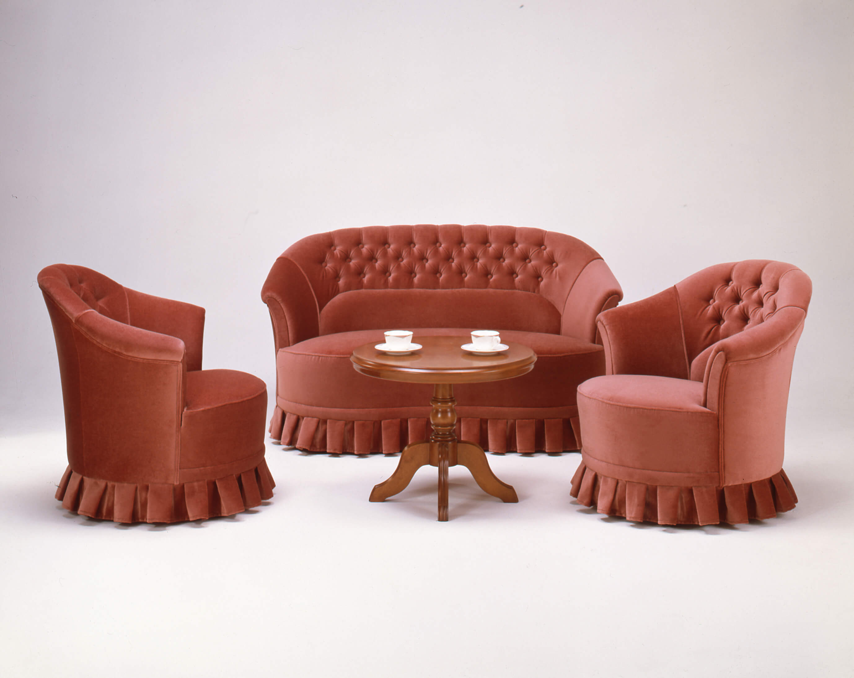 Living Collection│横浜クラシック家具「ダニエル」