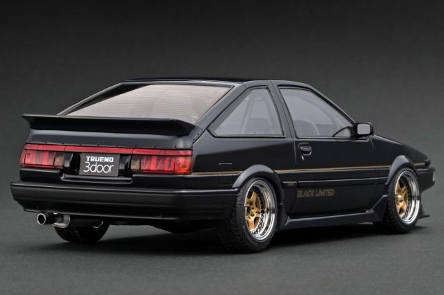 予約 イグニッションモデル1/18 トヨタ スプリンター トレノ AE86 3