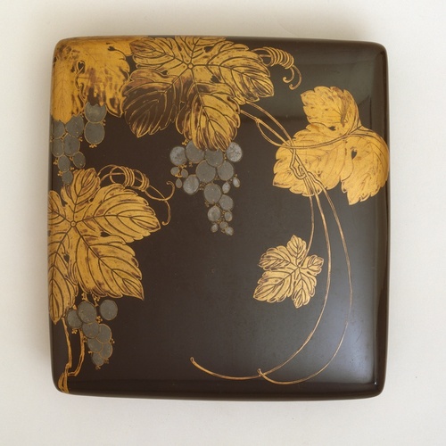 葡萄芒蒔絵硯箱 | | 収蔵品詳細 | 作品を知る | 東京富士美術館（Tokyo