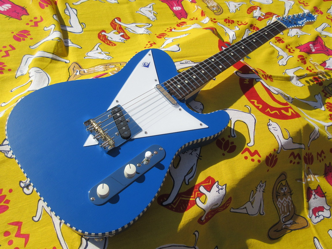 Caramel's Guitar Kitchen V3 CuracaoBlue | GuitarLand Fullup
