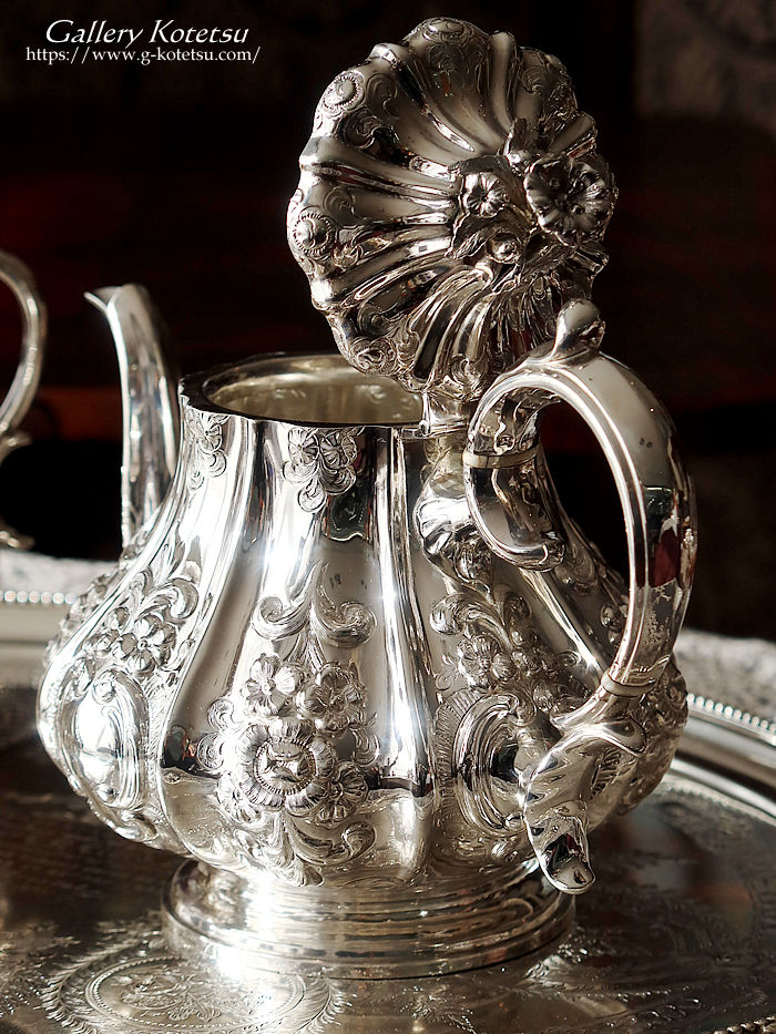 Welcome to ギャラリー虎徹 WEB