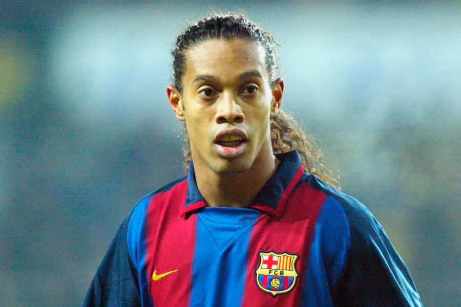 天才ロナウジーニョ、伝説の美技