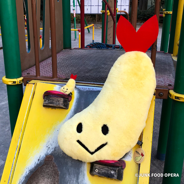 JUNK FOOD OPERA『エビ天ちゃん』BIGぬいぐるみがラウンドワン限定