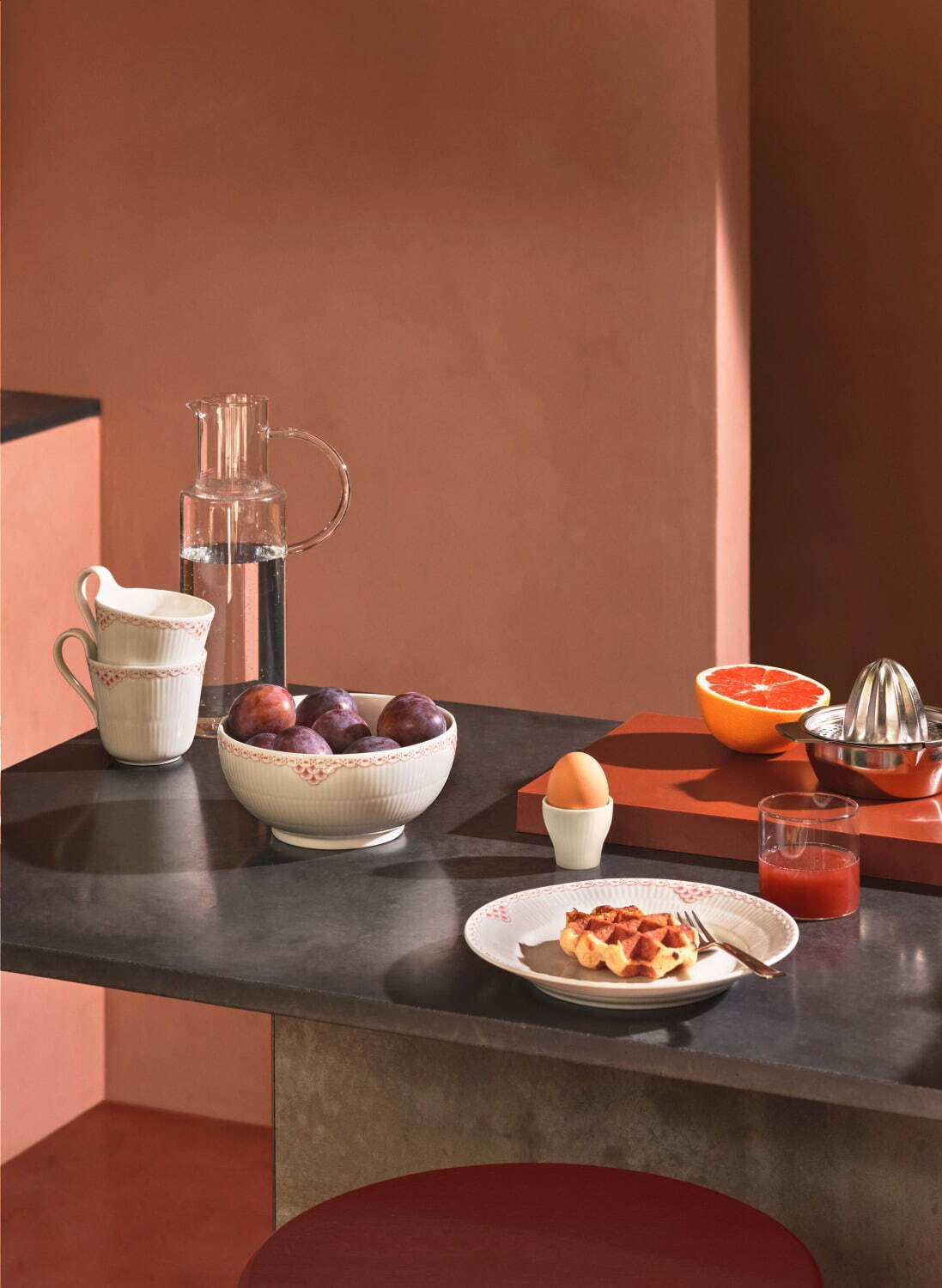 ロイヤル コペンハーゲン“コーラル色レース”のテーブルウェア、リーフ