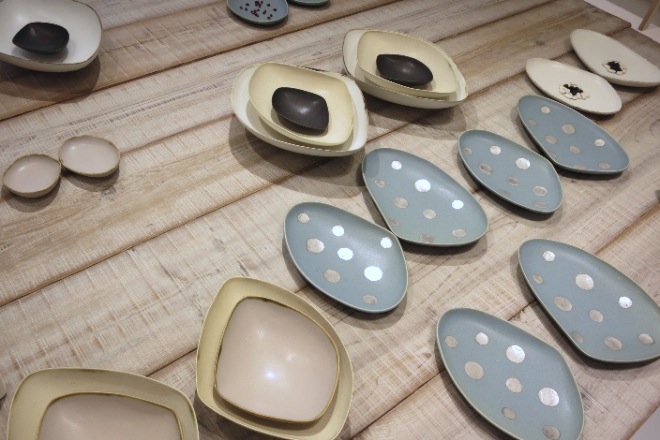 ミナカフェ」併設 皆川明×陶芸家安藤雅信の器展