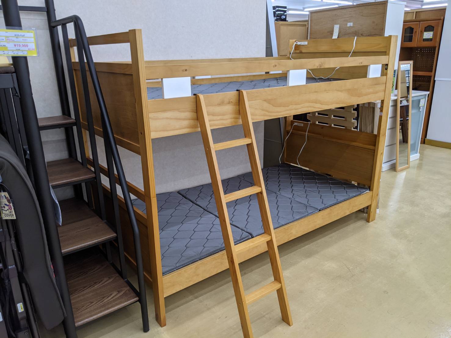 ブラックロフトベッド 取りに来られる方希望 ロフトベッドの処分方法6選！