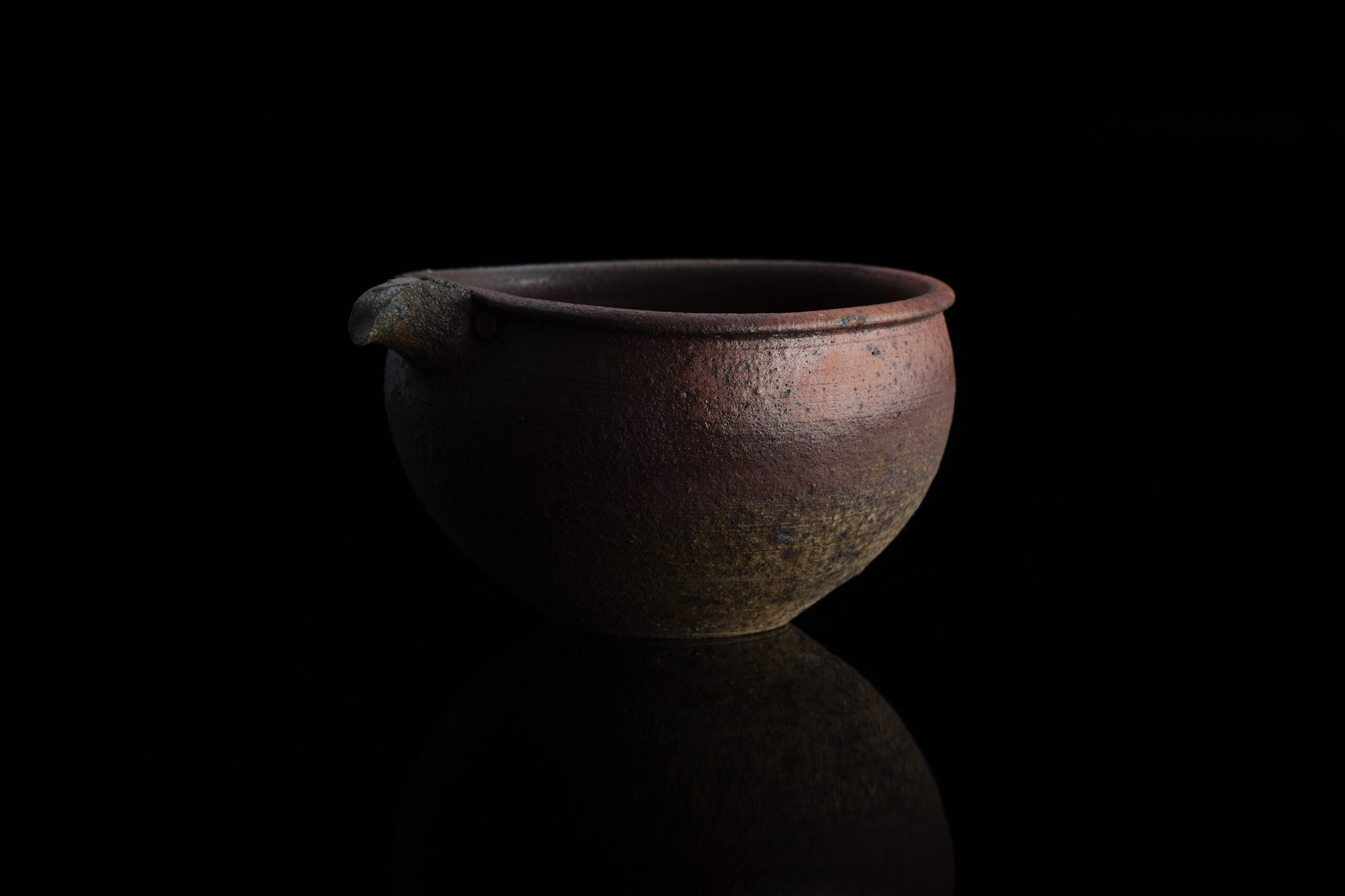 唐津南蛮片口 | 工芸品 | KOGEI STANDARD | 日本工芸のオンラインメディア